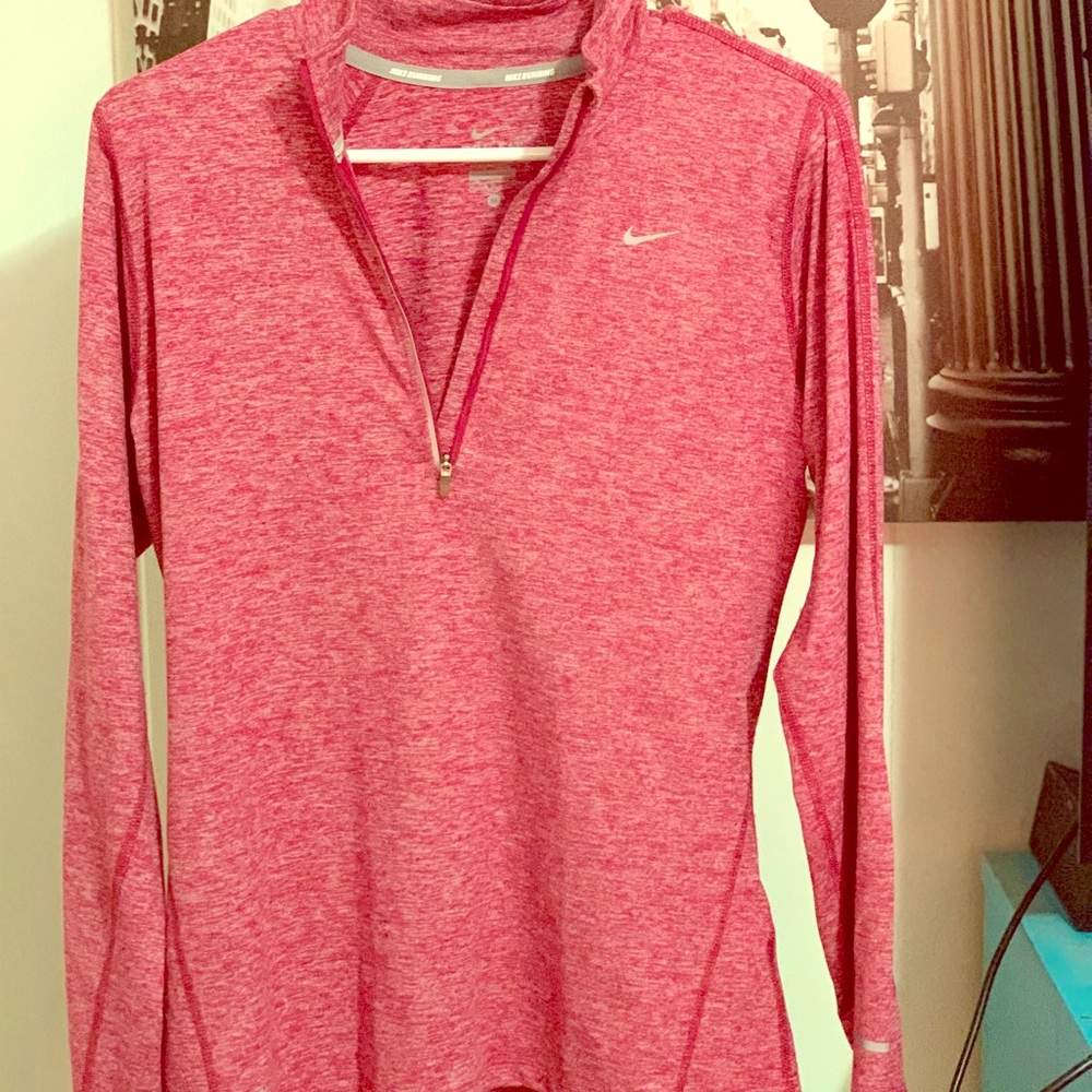 Women’s NIKE Top 1/2 Zip